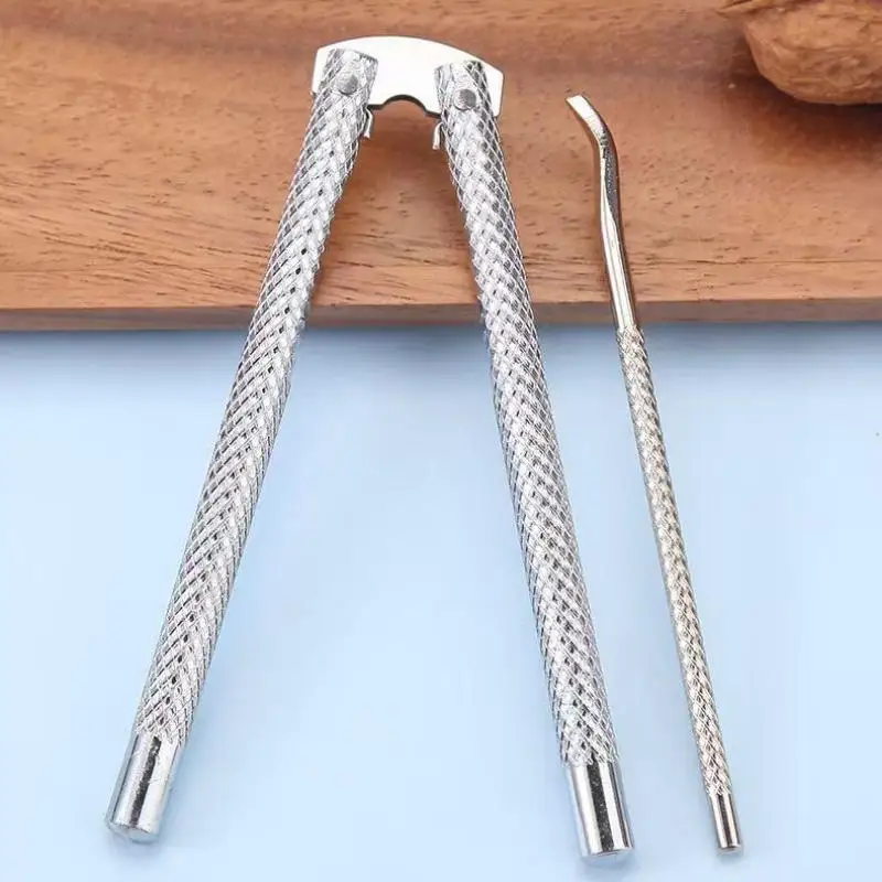 Walnut Cracker Stainless Steel Quick Crack Nut Cracker Easy Grip Heavy Duty Efficient Nut Clip Multifunction Nut Processing Tool