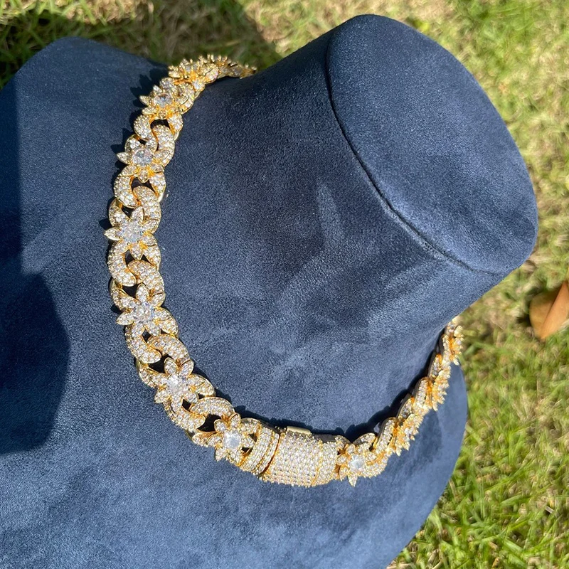 15mm Hip Hop 5A+ CZ Stone Blin - огляд і ціна Cuban Link Chain 12Mm