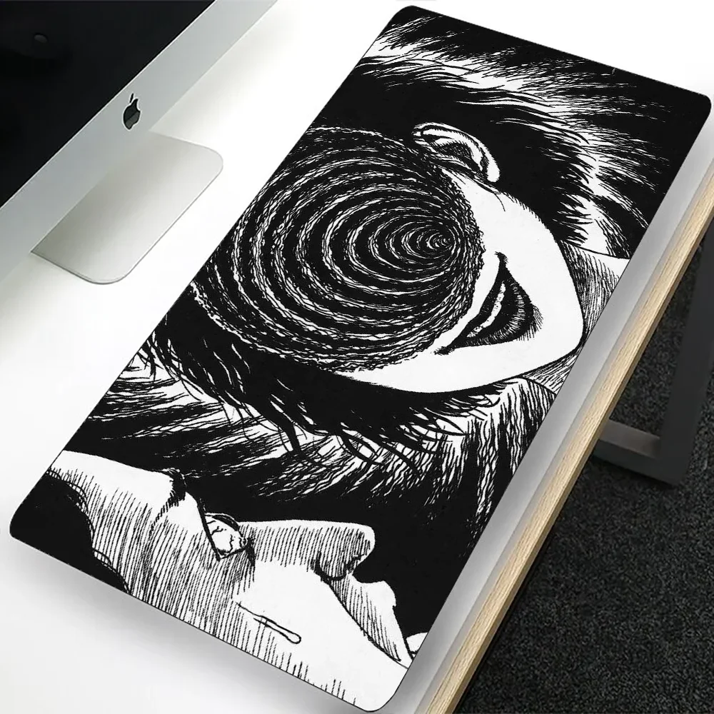 Junji Ito-Grand tapis de souris de jeu d'horreur, sous-souris d'ordinateur, PC Gamer, ordinateur portable, bureau, clavier, polymères, tapis de bureau