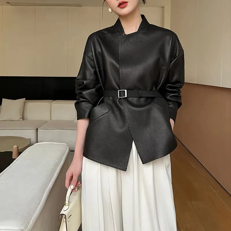 ハイエンド Pu レザージャケット 2025 新しい女性の春秋韓国語バージョン黒ショートベルトレザーコート女性 4XL