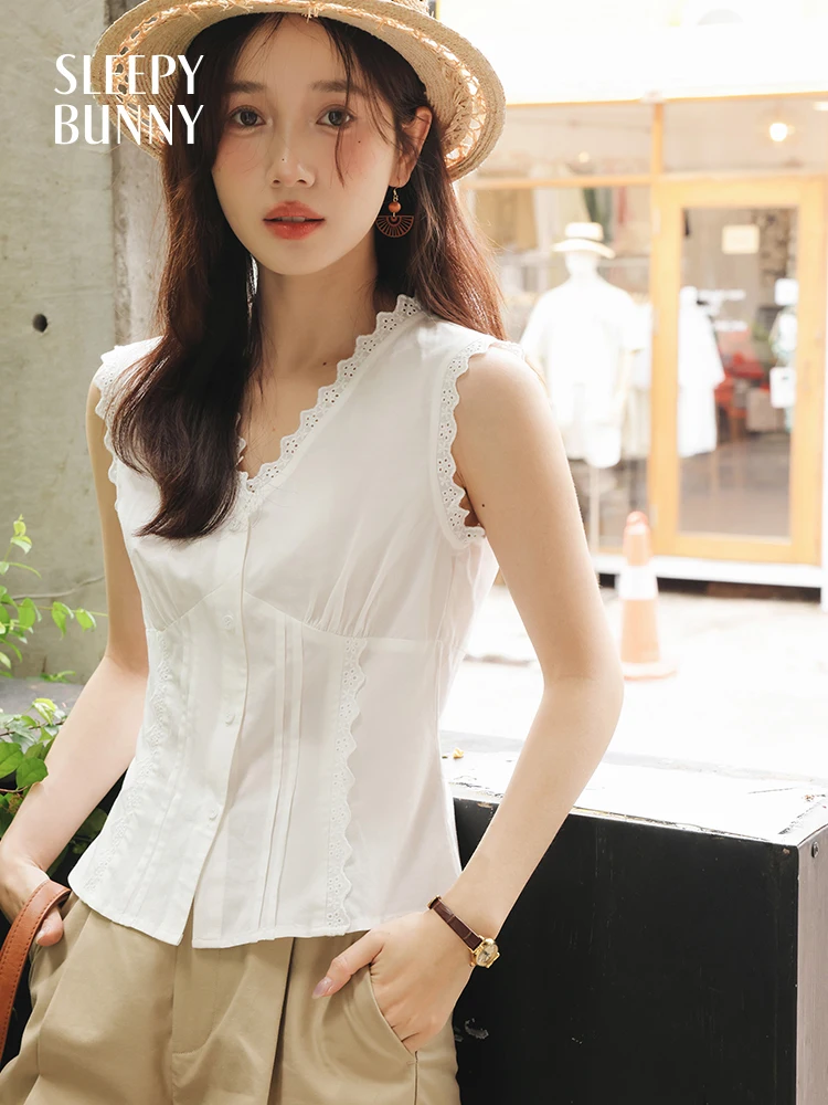 

Summer Lace Trim White Sleeveless Blouse Women V-Neck Slim Fit Button Down Sweet Casual Top Elegant Fitted Camisole Style Shirt