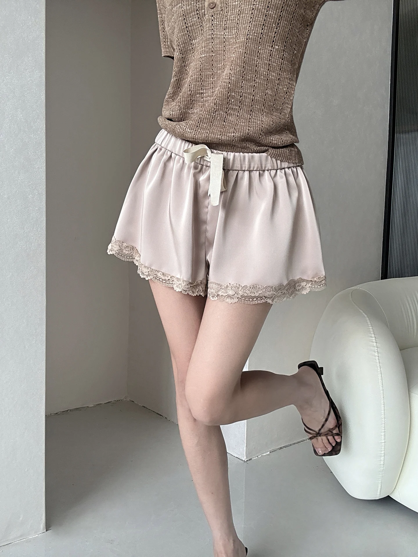 MianCun Lace Trim Satin Short Pants Women Summer A-Line Lazy Home Sleepwear Outerwear Three-Quarter Length Hot Pants