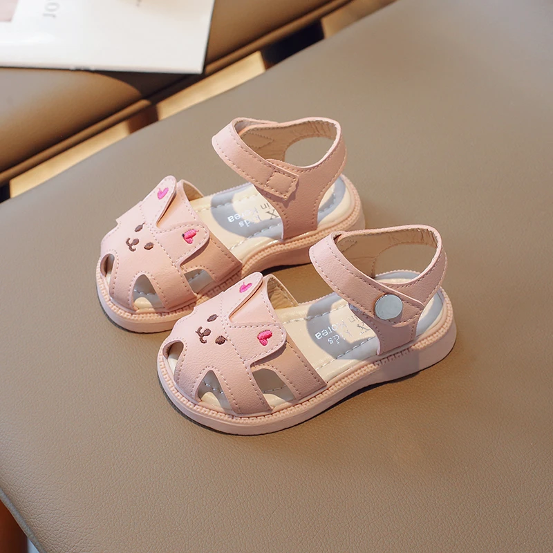 Girls' Sandals 2024 Summer New Baotou Princess Shoes Soft Sole Baby Korean Edition Children's Shoes Beach A-168