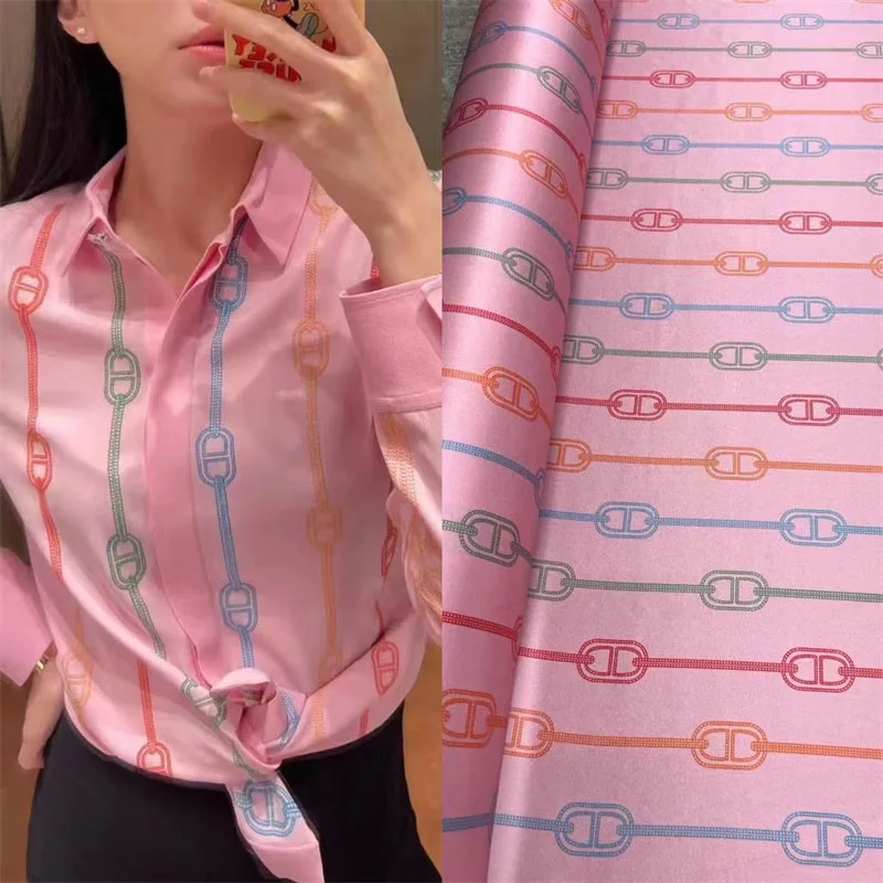 

European And American Fashion Pink Chain Printed Twill Natural Silk Fabric For Women Dress Blouse Handmade DIY Cloth Sewing