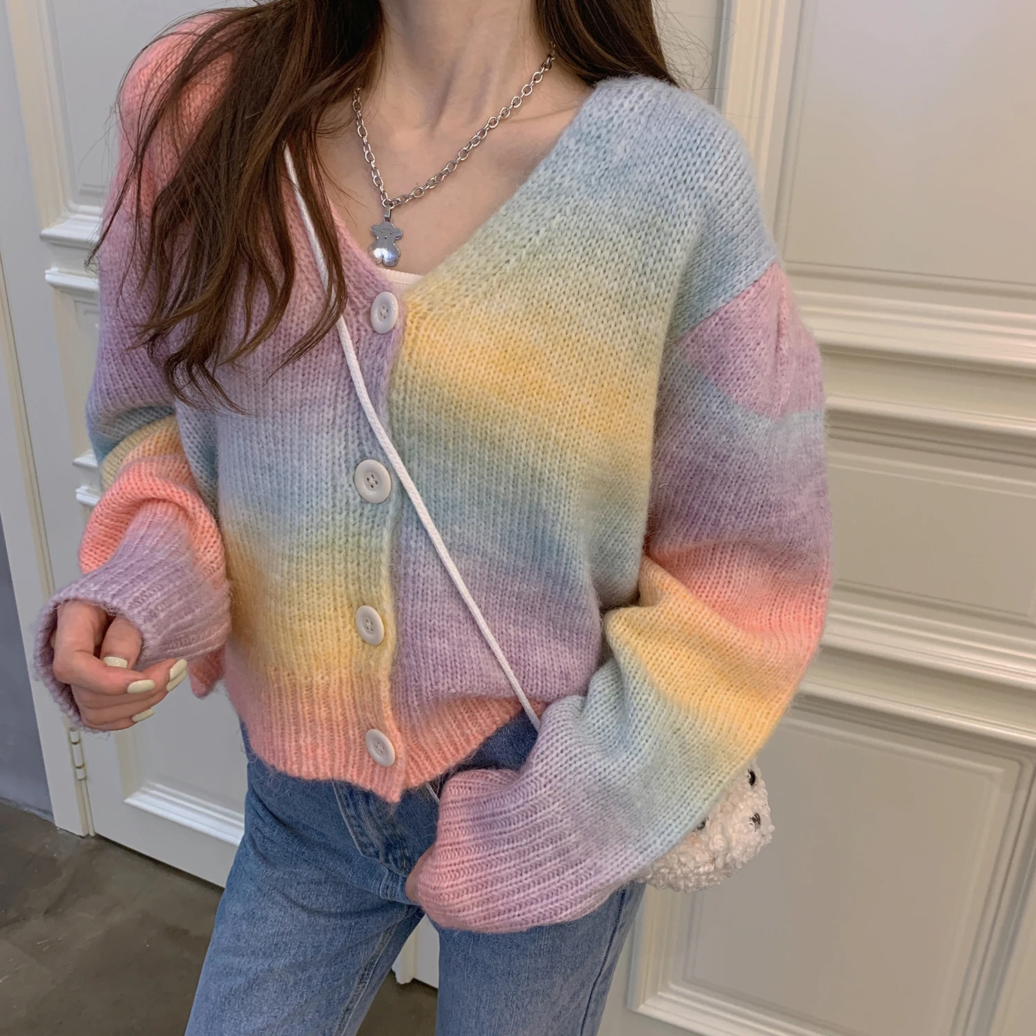 

2023 Women Fall Sweet Loose V-neck Rainbow Sweater Spring Color Matching New Thin Soft Outerwear Cardigans Korean Style Fashion