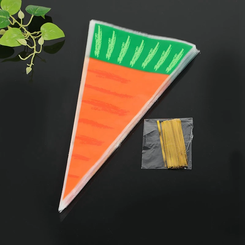 A21I-Plastic Bag Easter Christmas Carrot Patterned Cone Shaped Treat Bags Triangle Goody Bags