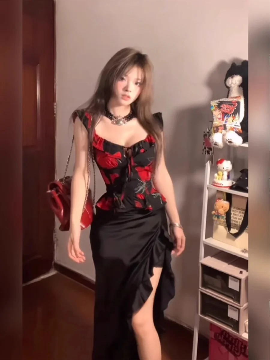 

Retro Spicy Girl Print Slim Fit Strap Top Women Summer Atmosphere Black High Waist Long Skirt Two Piece Set Korean Style Commute