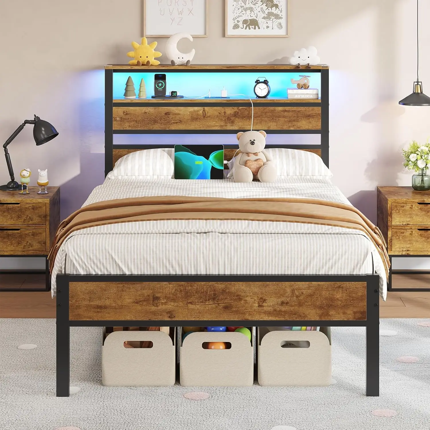 

18-дюймовый каркас двуспальной кровати с зарядной станцией и светодиодной подсветкой, деревянное изголовье с двухуровневыми полками для хранения, двуспальная кровать-платформа