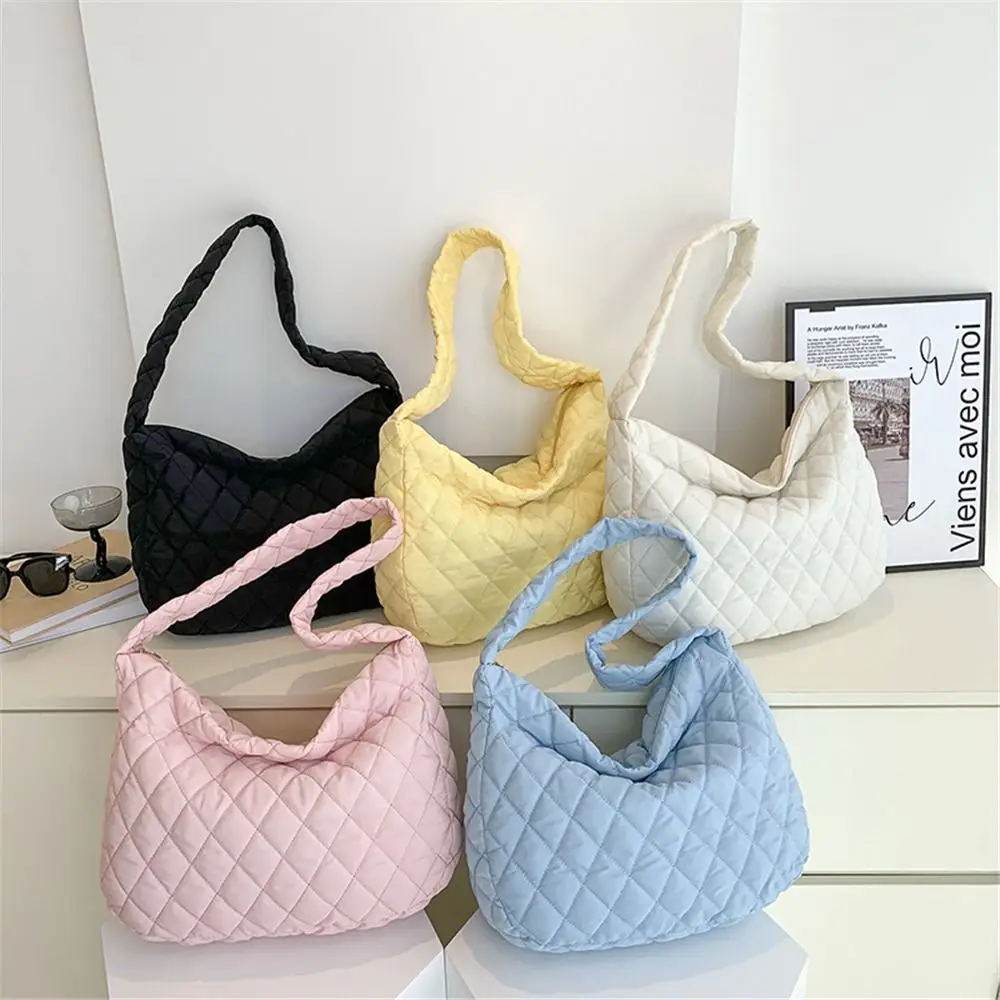 Women Large Capacity Quilted Tote Bag Winter Warm Lightweight Down Cotton Padded Plaid Shoulder Bags Underarm Bags Puffy Handbag