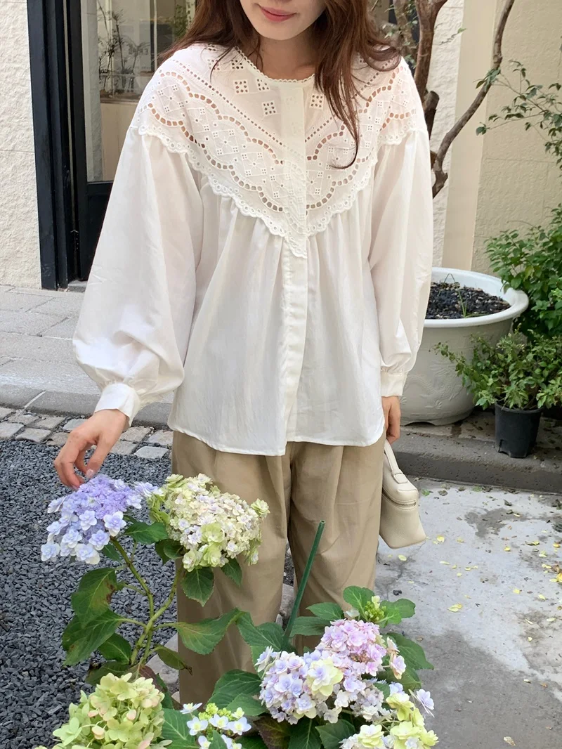 Spring White Gentle Shirts Puff Sleeve Women Hollow Out Chic All Match Fashion New Office Sweet Girls Muje Ladies Tops