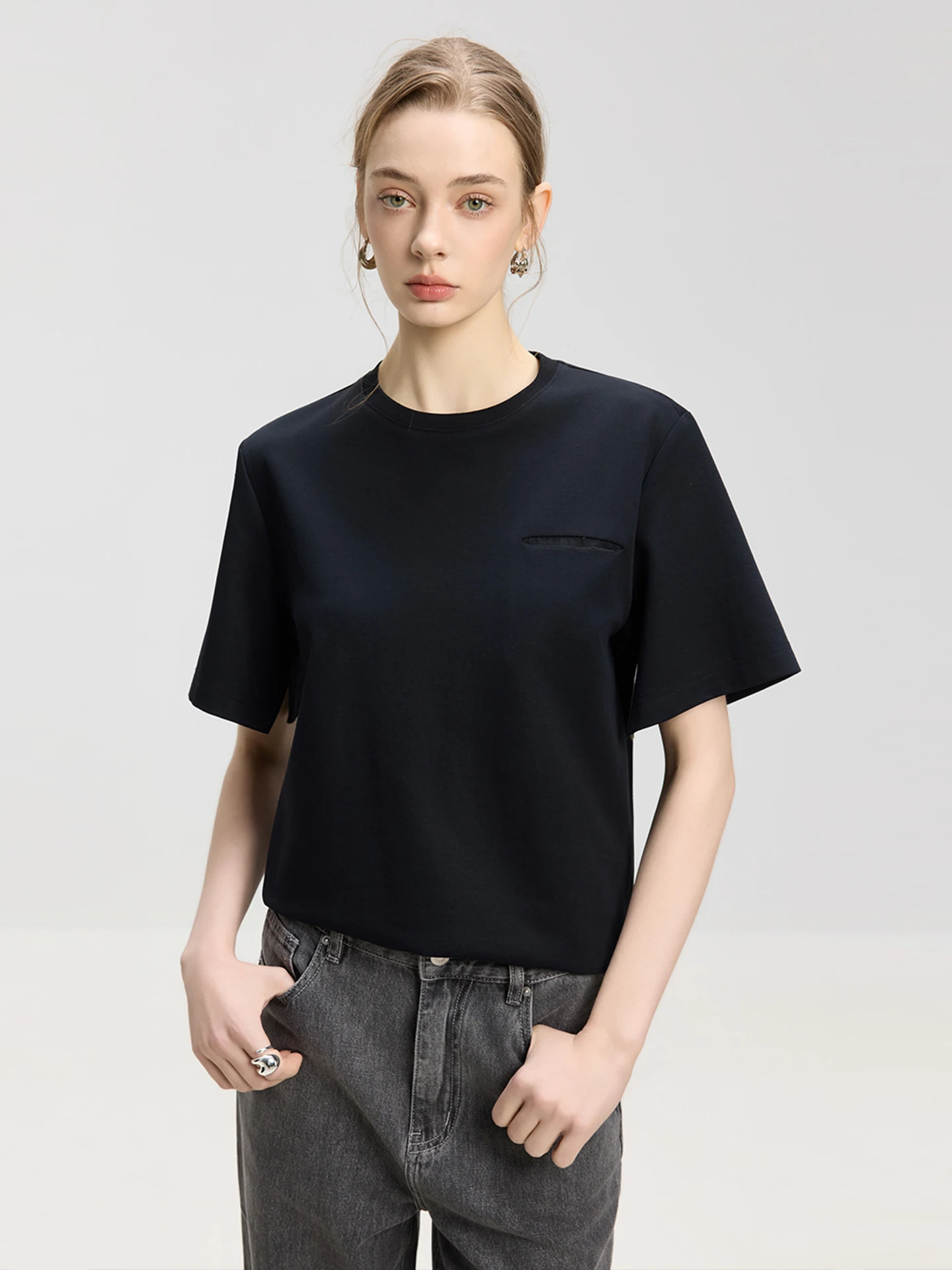 

LUR 2026 Spring Summer New Black Short Sleeve Women's T-shirt Loose Fit round Neck Basic Style Comfortable Breathable Casual ...