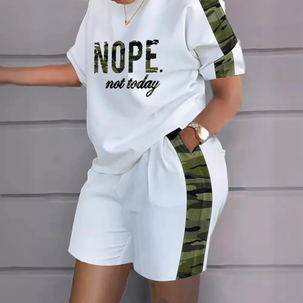 T-shirt manches courtes et short pour femme, ensemble deux pièces, décontracté, à carreaux, avec poche imprimée, été 2025