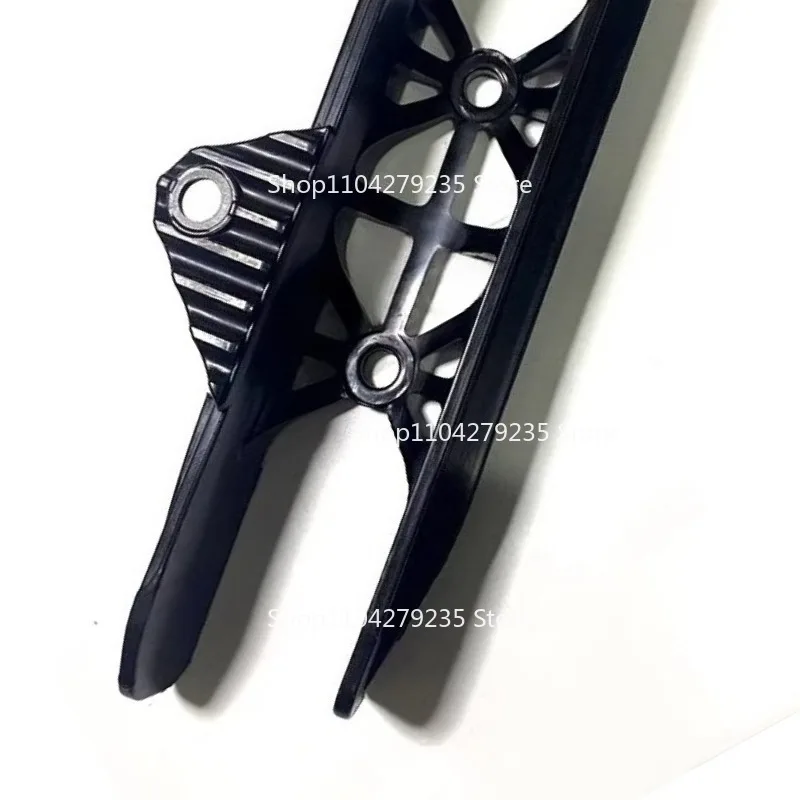 

Подходит для протирания резиновых блоков на направляющих цепи Benelli BJ500 и 500.