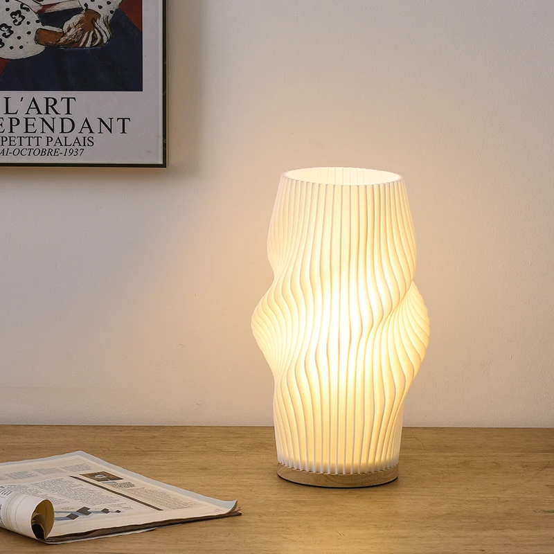 F5 French cream style 3D desk lamp ins internet red pleated bedroom bedside lamp study coffee shop card seat atmosphere lamp