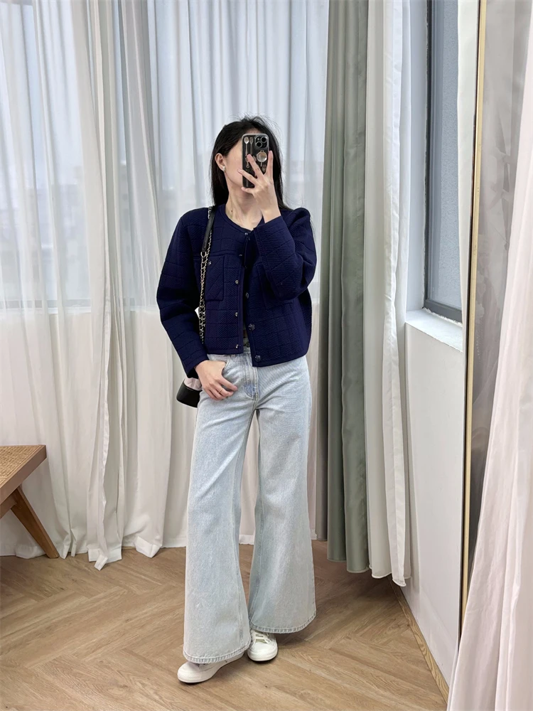 Deep blue jacket, checkered round neck knitted cardigan, fashionable and not monotonous, S Home 2024 early autumn new item