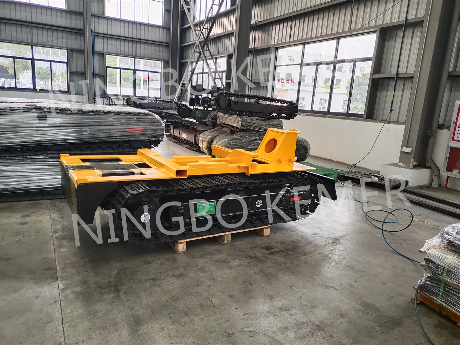 Customized Track Chassis Crawler Track Undercarriage With Platform For Drilling Rig And Crushers