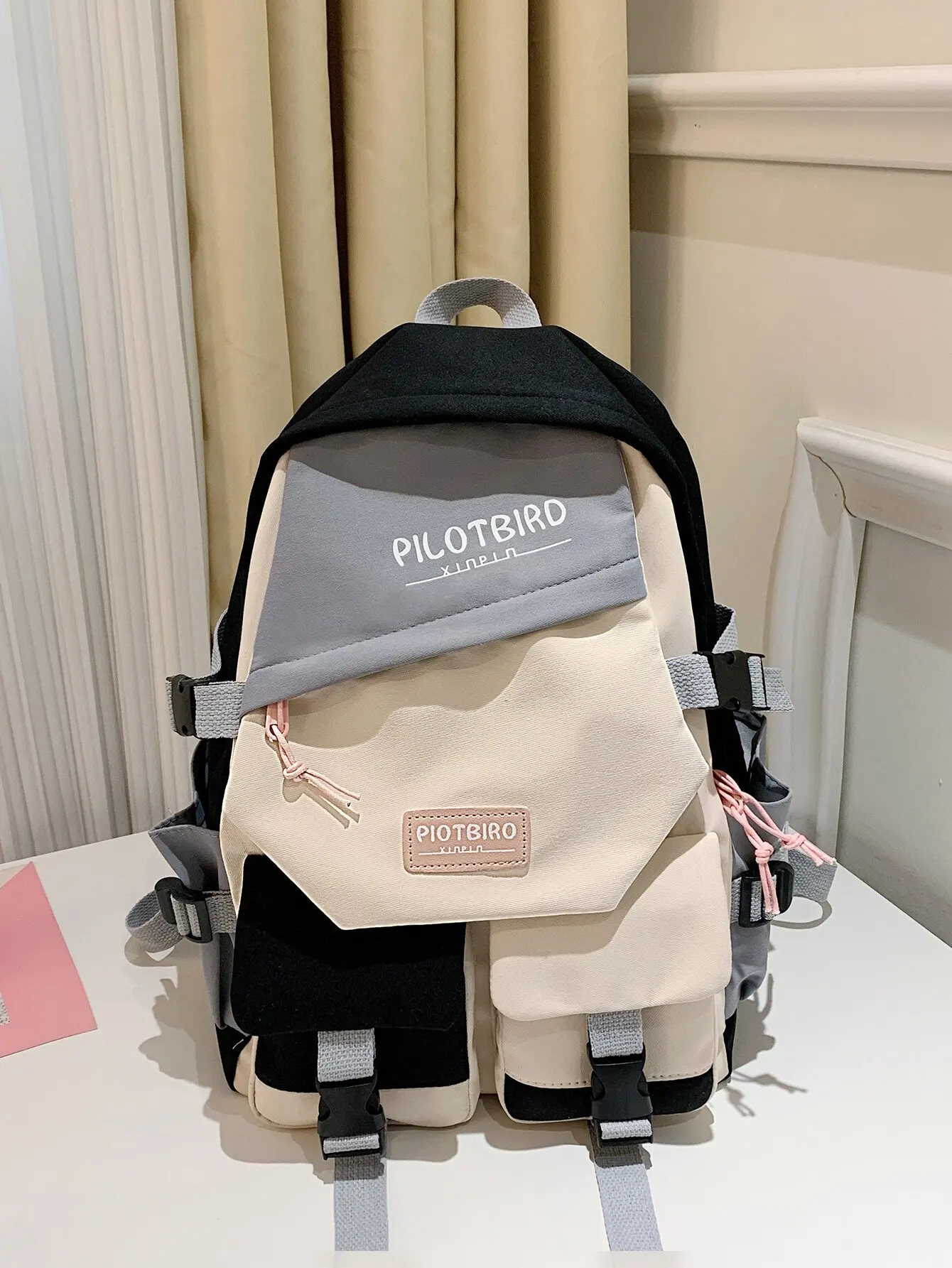 

Женский рюкзак с цветными блоками и множеством карманов, модный и вместительный, подходит для старшеклассников и студентов колледжей.