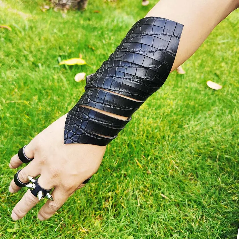 Charm Crack Leather Bracelets Fashion Jewelry Vintage Punk Style Soft Jewellery Gift