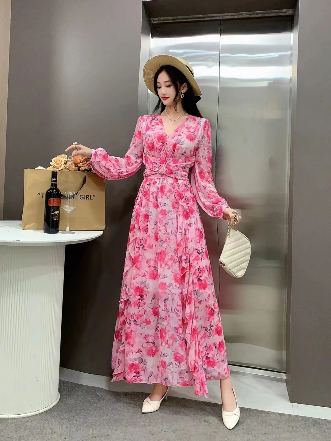 New Spring Autumn Women V-Neck Long Sleeve Slim Long Dress High Quality Sweet Ruffles Patchwork Big Hem Chiffon Floral Dress