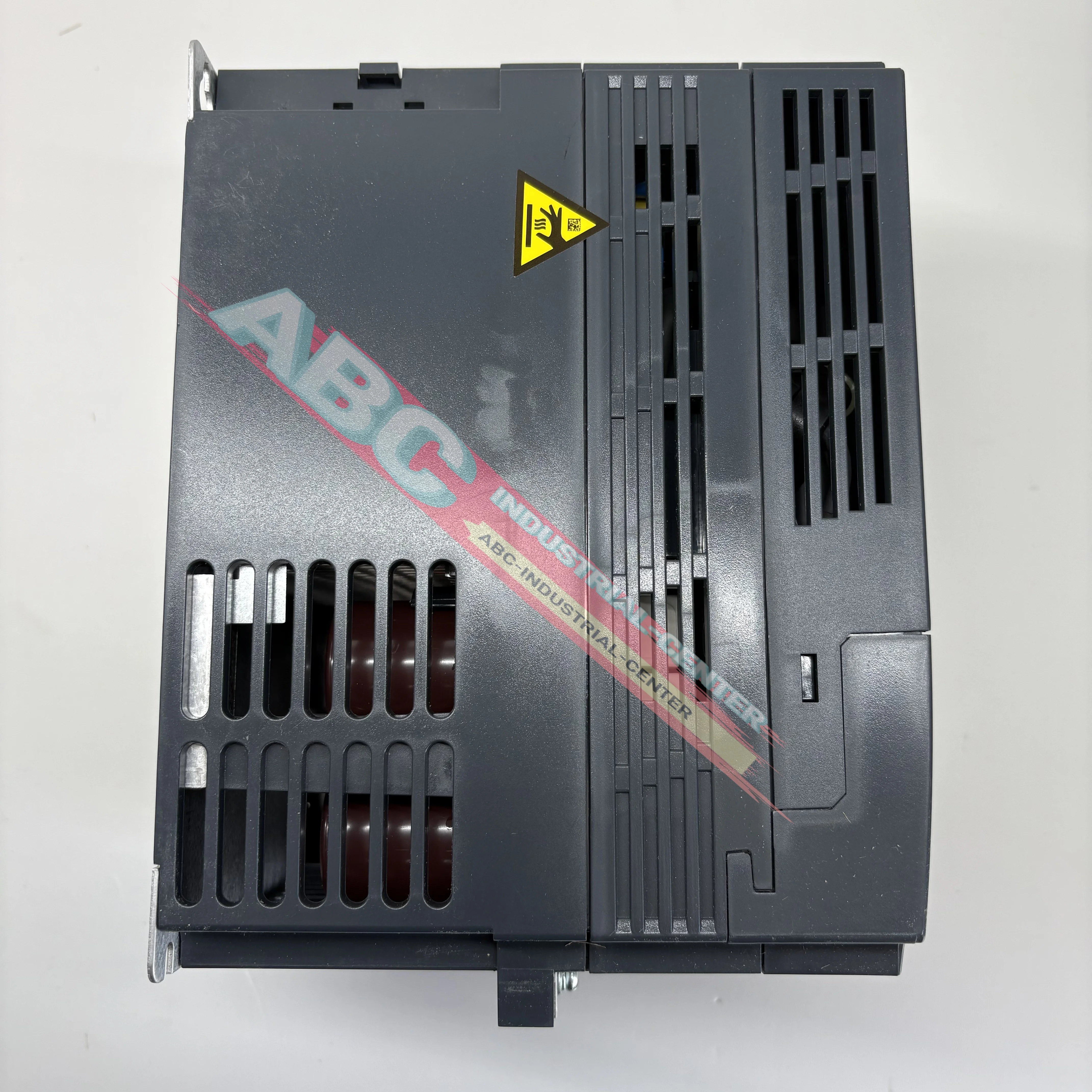 ATV320U55M3C อินเวอร์เตอร์ใหม่ของแท้