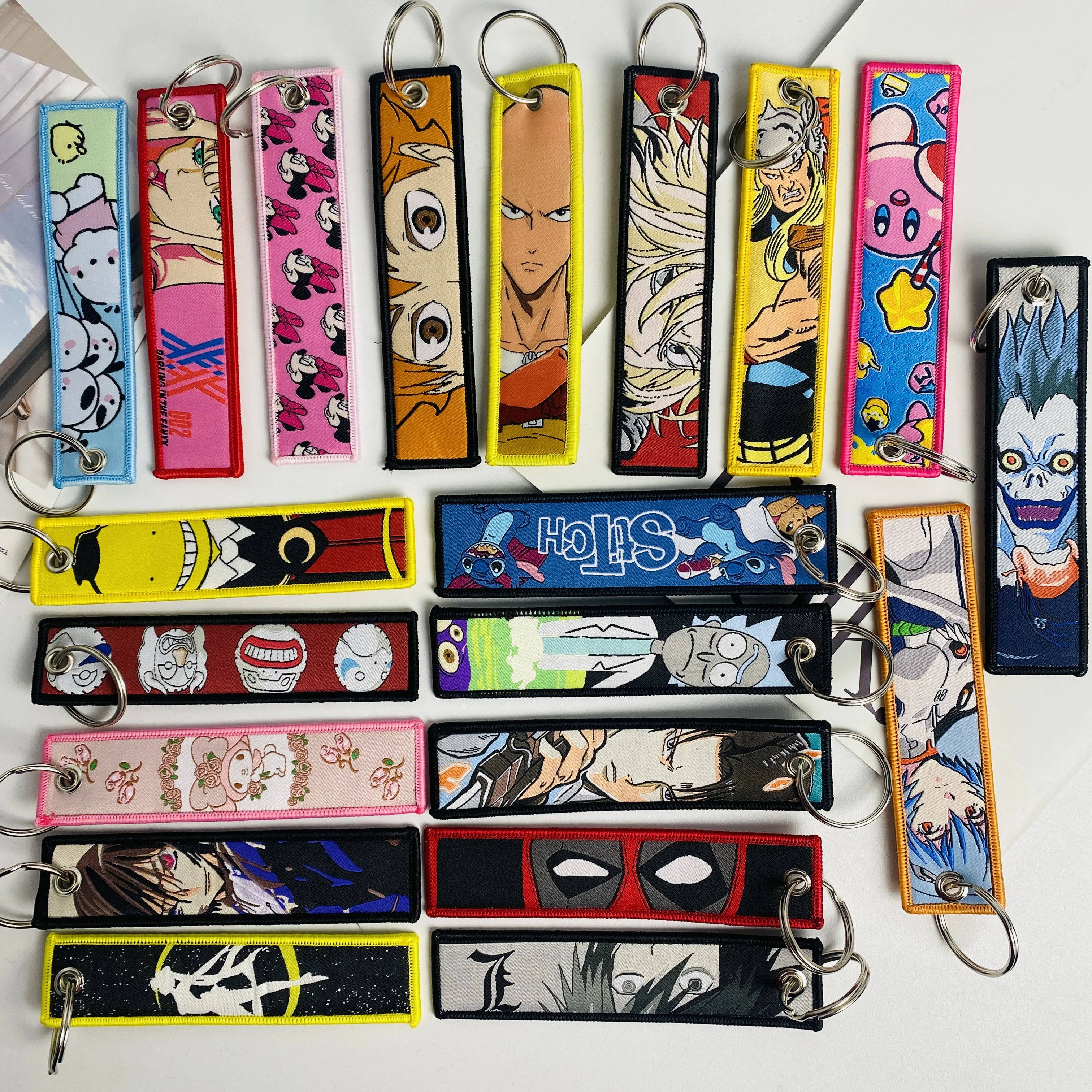 Wholesale Freeshipping Mix Anime Embroidered Keys Tag Keychains Jet Tag Women Keyring Car Keys Backpack Jewelry Accessories Gift