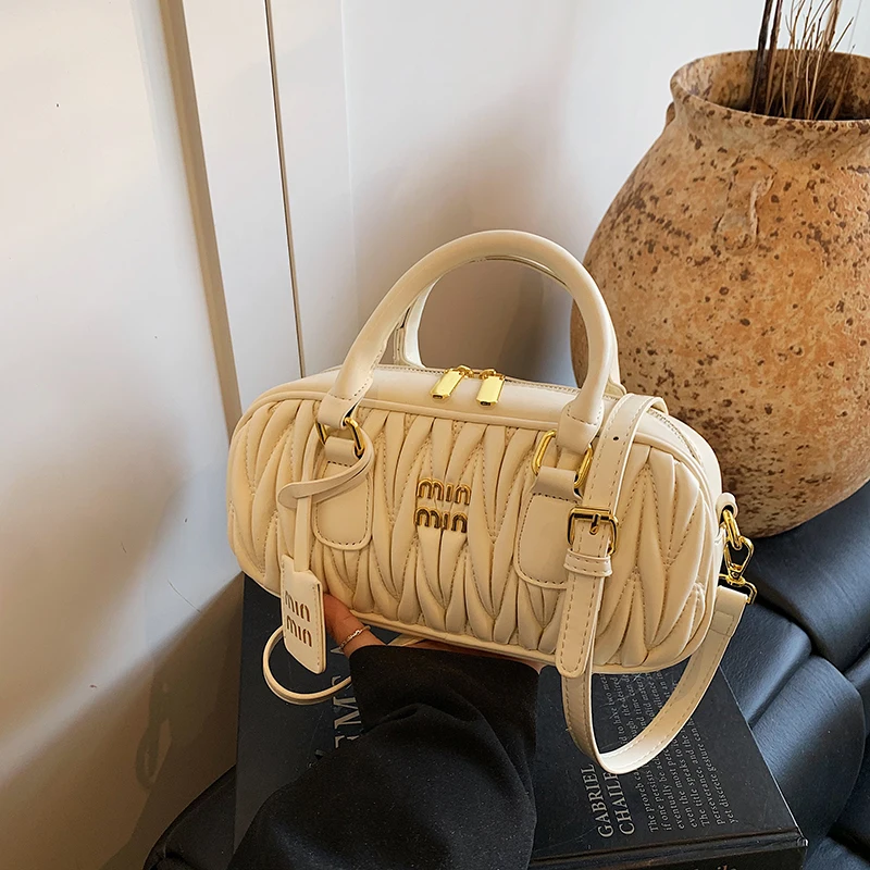 กระเป๋าสะพายข้างผู้หญิงแบบลำลองที่น่าดึงดูดใจ กระเป๋าสะพายข้างแฟชั่นพกพาสะดวกสำหรับนักเรียน สไตล์มหาวิทยาลัย ปรับได้สำหรับการเดินทาง