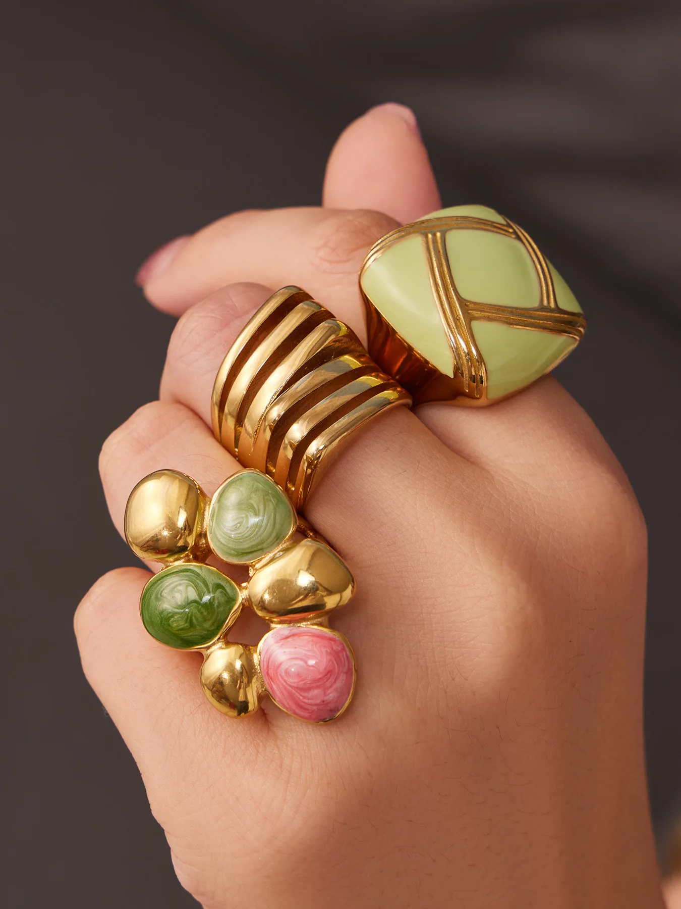 Übertrieben Bunter Emaille-Tropfenring aus 316L Edelstahl mit 18K Goldplattierung für Damen, Wasserfest und Farbecht – Detail 3