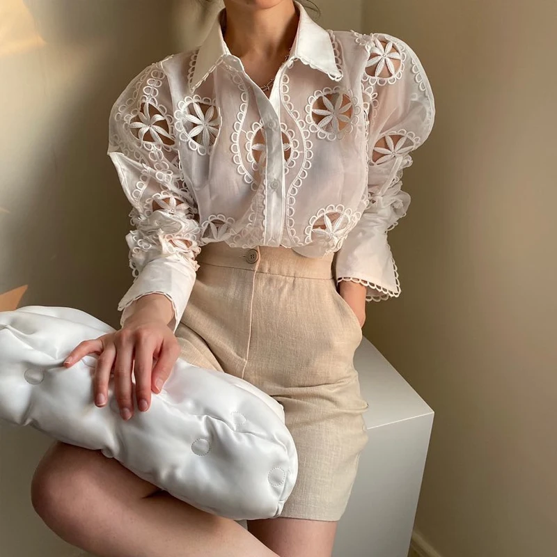 Spring Long Sleeve White Blouse Women Sexy Hollow Floral Embroidery Female Shirt Vintage Loose Tops Casual Clothes Blusas 13369