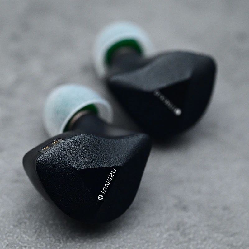 Imagem -02 - Tangzu Fudu x Divinus Sport Earbud Híbrido 1dd e 2ba Fone de Ouvido Intra-auricular Monitores Fone de Ouvido Audiófilo Cabo 078 Pinos Destacável