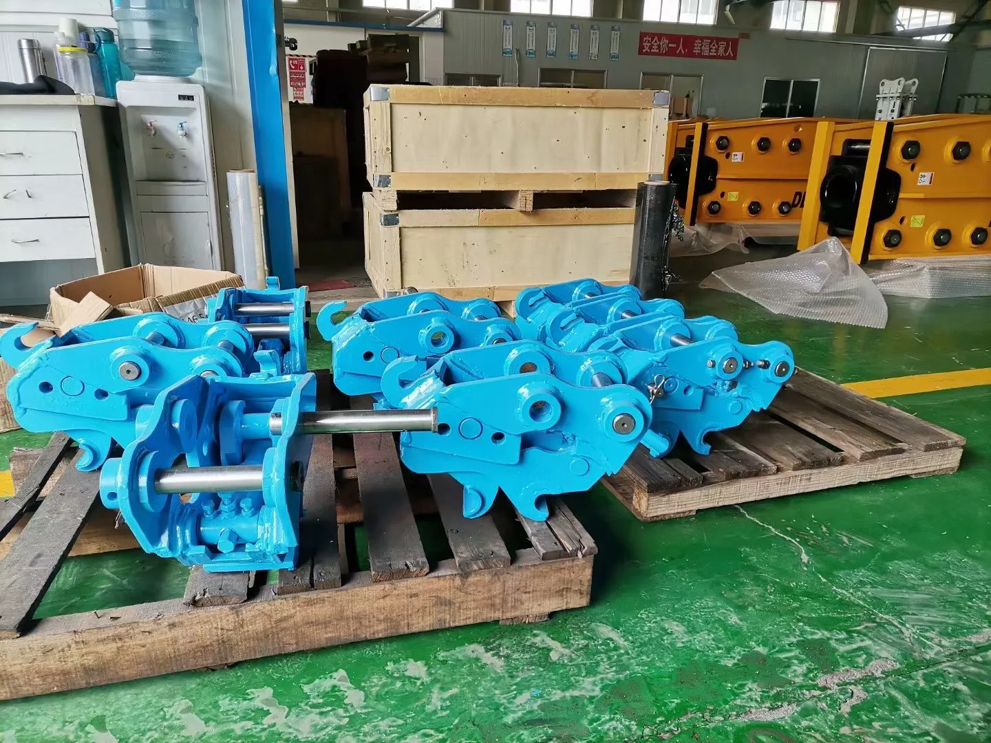 중국 제조업체의 굴삭기 퀵 커플러, 건설 장비 핵심 엔진을 위한 간편하고 효율적인 부착물 교체