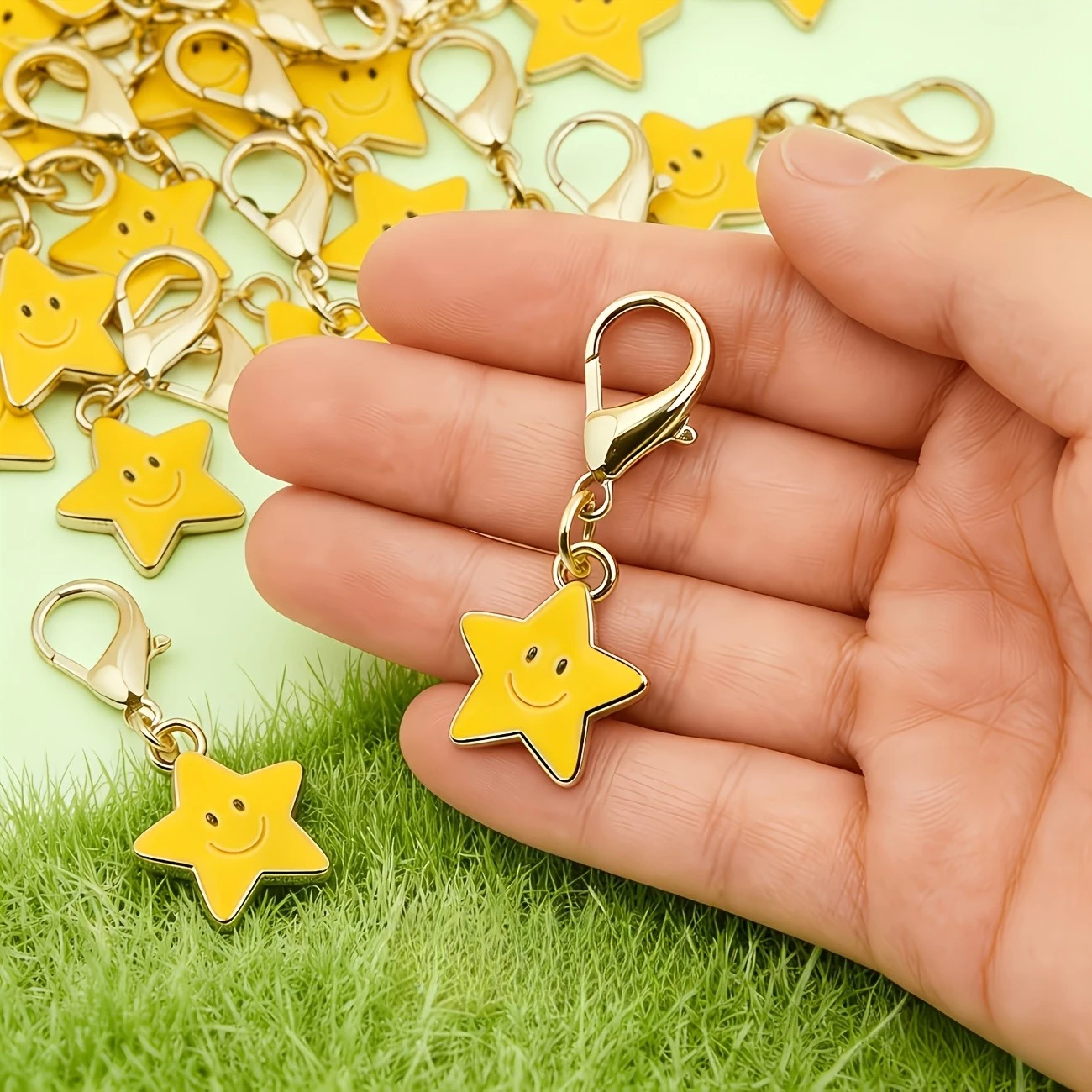 Pentagram Keychain Cute Bag Charm Fashion Accessory Car Key Pendant Birthday Holiday Gift for Women Friends Family
