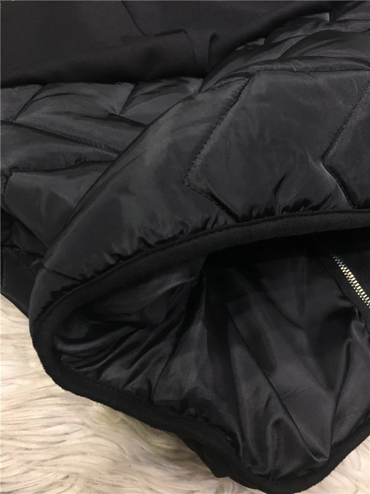 Abrigo acolchado de algodón con capucha para mujer, Chaqueta corta con alas grandes en la espalda, de lujo, color negro, para Otoño e Invierno