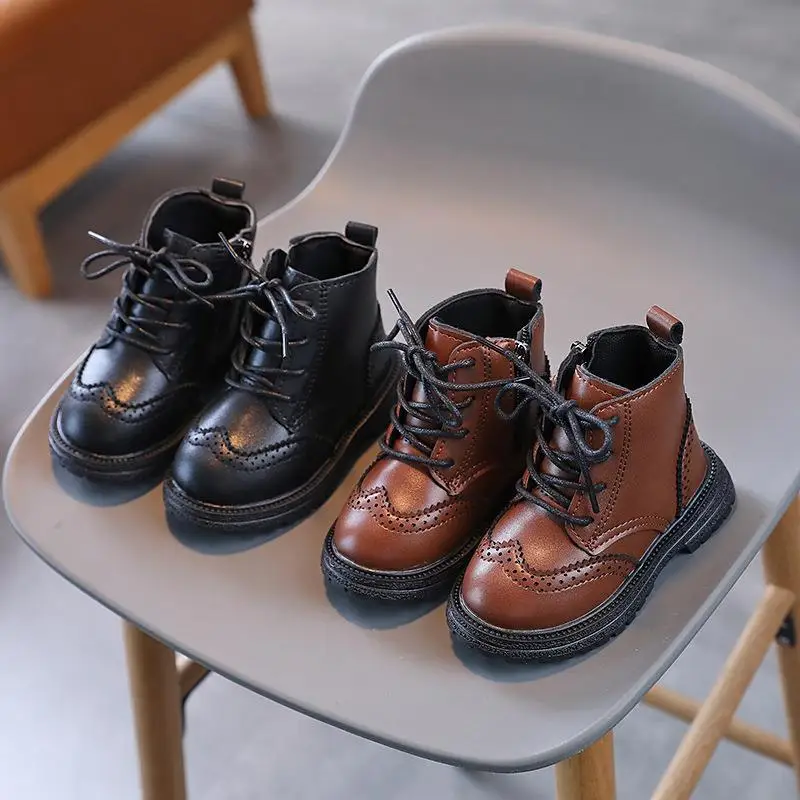 Botas de cuero para niños y niñas, botines impermeables con suela de goma antideslizante, zapatos de moda, primavera y otoño, novedad de 2023