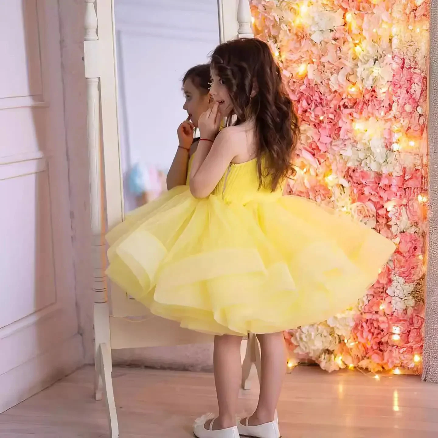 

Elegant Yellow Flower Girl Dresses For Wedding One Shoulder Tulle Puffy Kids Party Birthday Dress First Communion Gown Custom