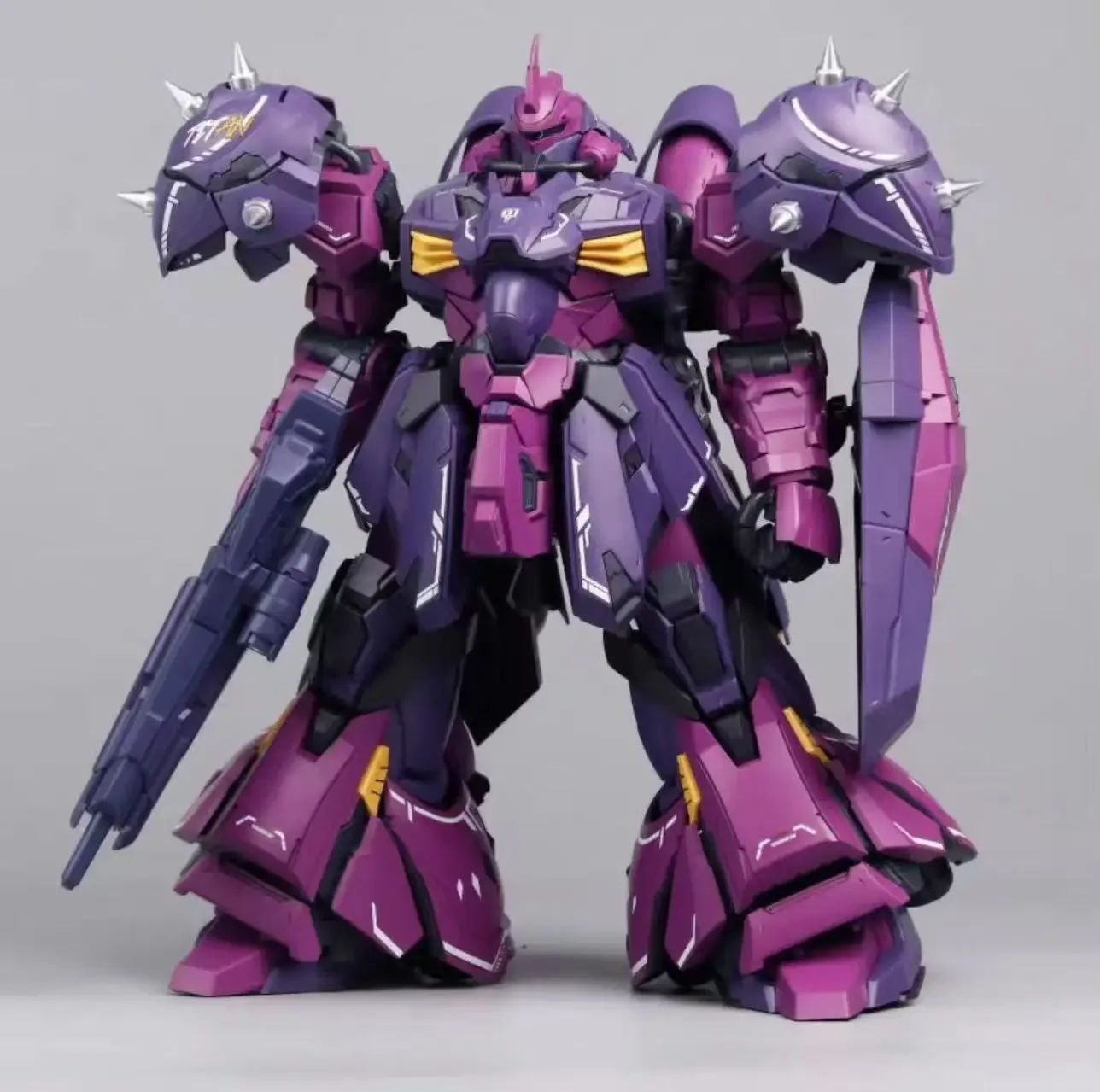 Mechaark Messer 1/100 Mg Typ-F02 NAKED (Commander Type) Dominant Titan Montagemodellbausatz Actionfigur Spielzeug