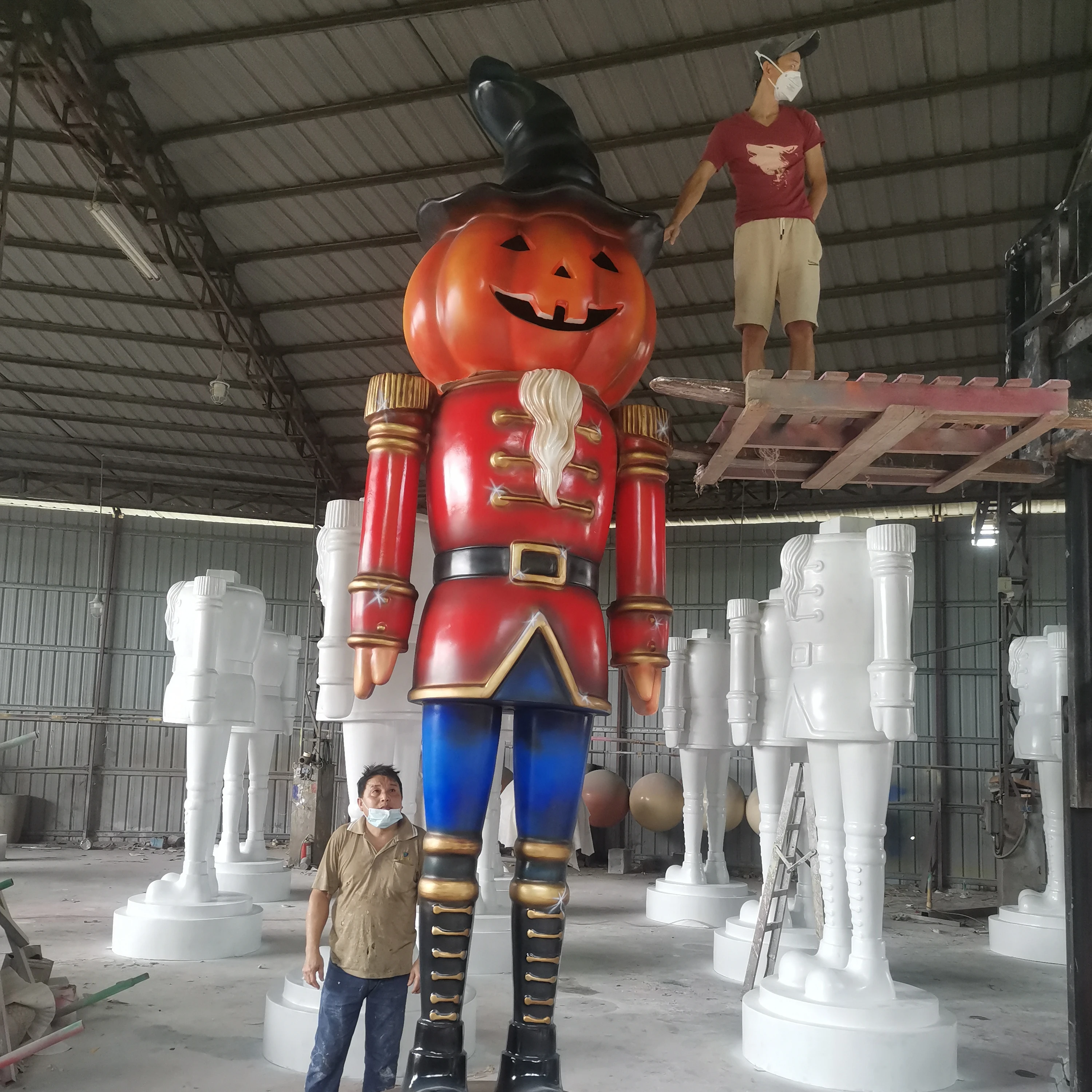 Customs Giant Decorative Resin Fiberglass Christmas Nutcracker Soldier Halloween Pumpkin Clown Ornament