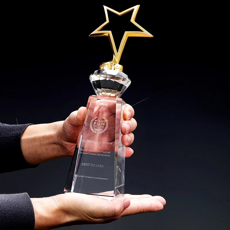 Customized Metal Pentagram Diamond Crystal Trophy, Company Outstanding Employee Sports Movie Awards Souvenir Home Decoration 1Pc