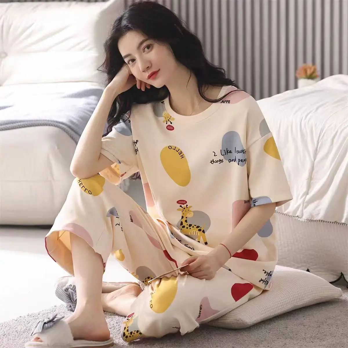 pijama-feminino-de-verao-com-desenho-animado-manga-curta-conjunto-fino-para-casa-fofo-modelador-duas-pecas-gola-redonda-para-estudantes