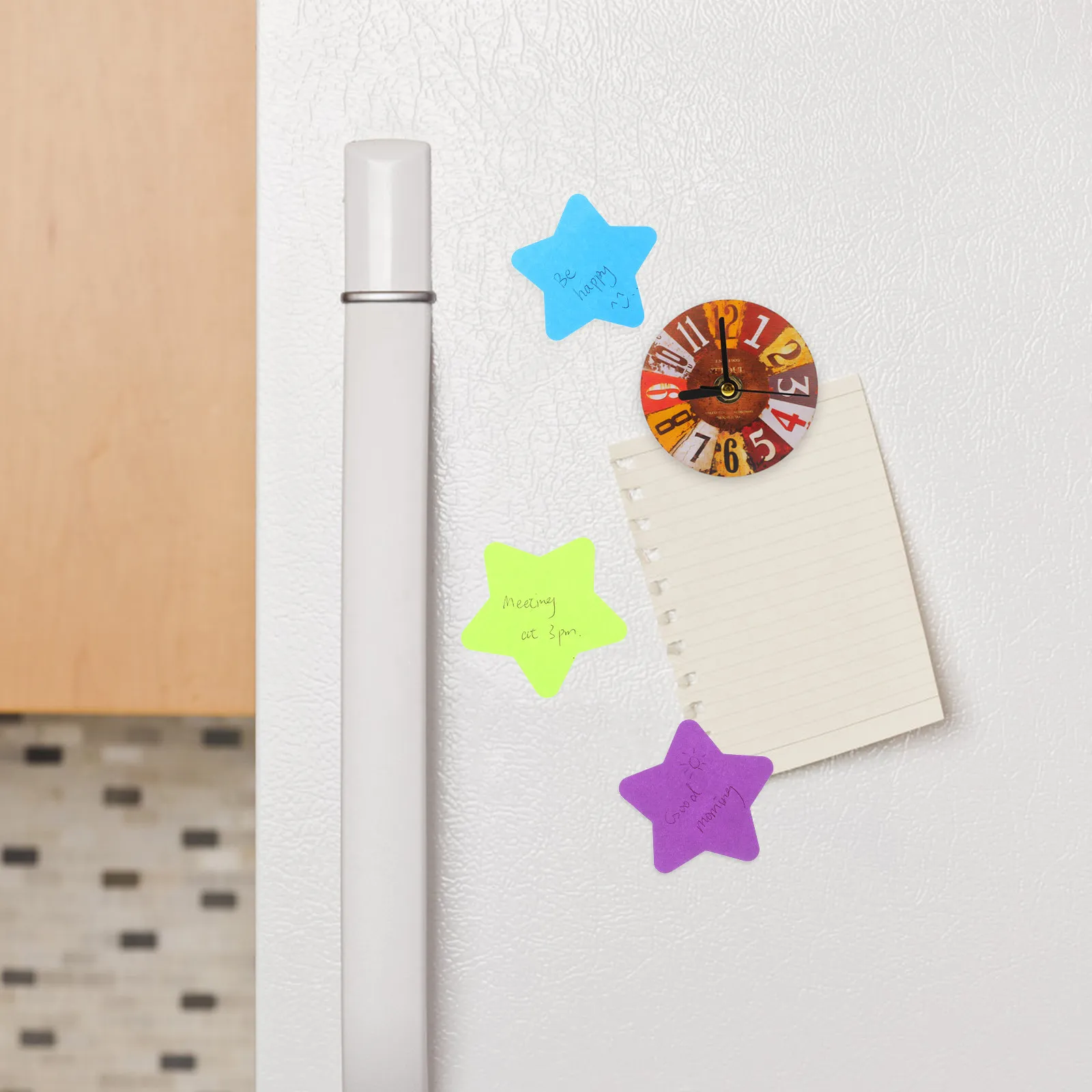 16Pcs Bright Star Shaped Sticky Notepads Colorful Adhesive Memo Pads for Office School Home Use Smooth Writing Surface Strong