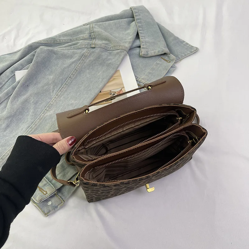 حقيبة نسائية على الموضة لعام 2025 بطبعة جلد الفهد الفاخر - تصميم مربع صغير ريترو فريد من نوعه، نمط كتف/رسول متعدد الاستخدامات للركاب #6