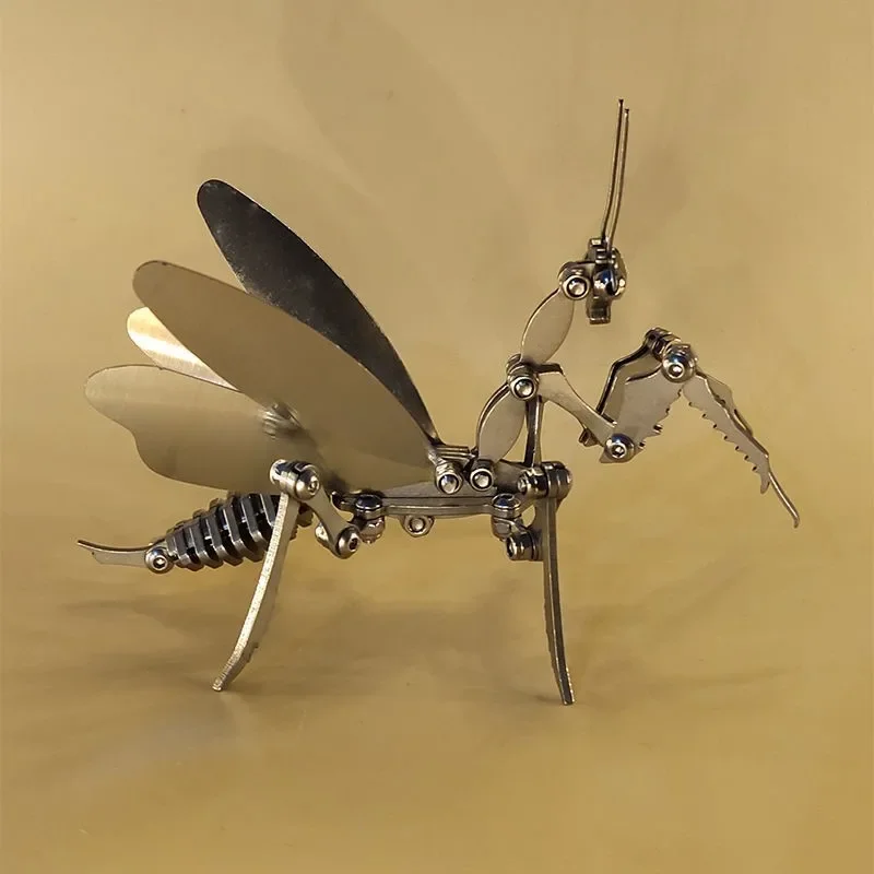 3D Metal Assembly Model Steel Mantis Metal Toy Assembly Model Stainless Steel Static Craft Gift Ornament  - Finished Product