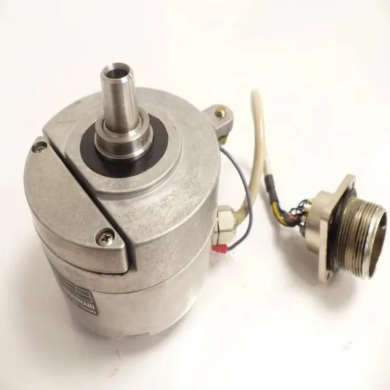 ROD 320.001 500 Encoder, ID No. 244 644 03 SN: 2433916