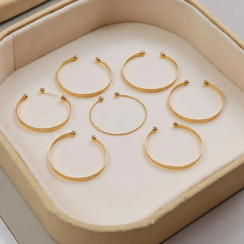 7 Pcs Punk Gold Bracelets Set Women Streetwear Goth Heart Charm Open Bangle Fashion Jewelry Gifts For Women