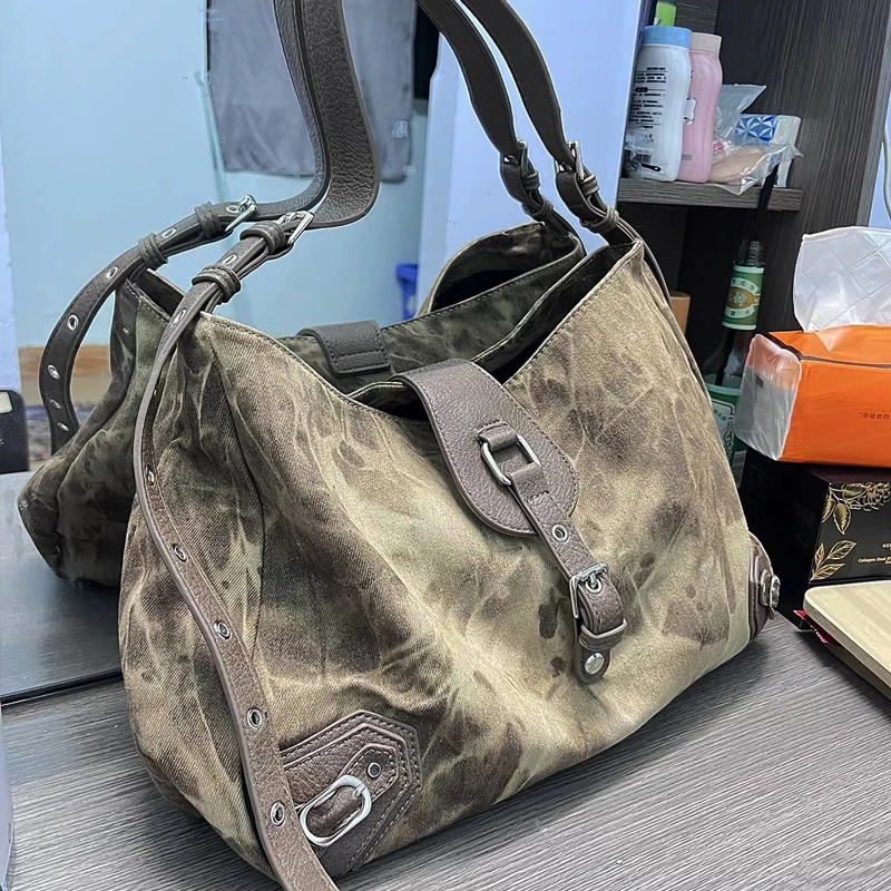 Moto & Biker Bags For Women Luxury Designer Handbags And Purses 2023 New In Canvas Vintage Camouflage Belt Medium Cloth Shoulder