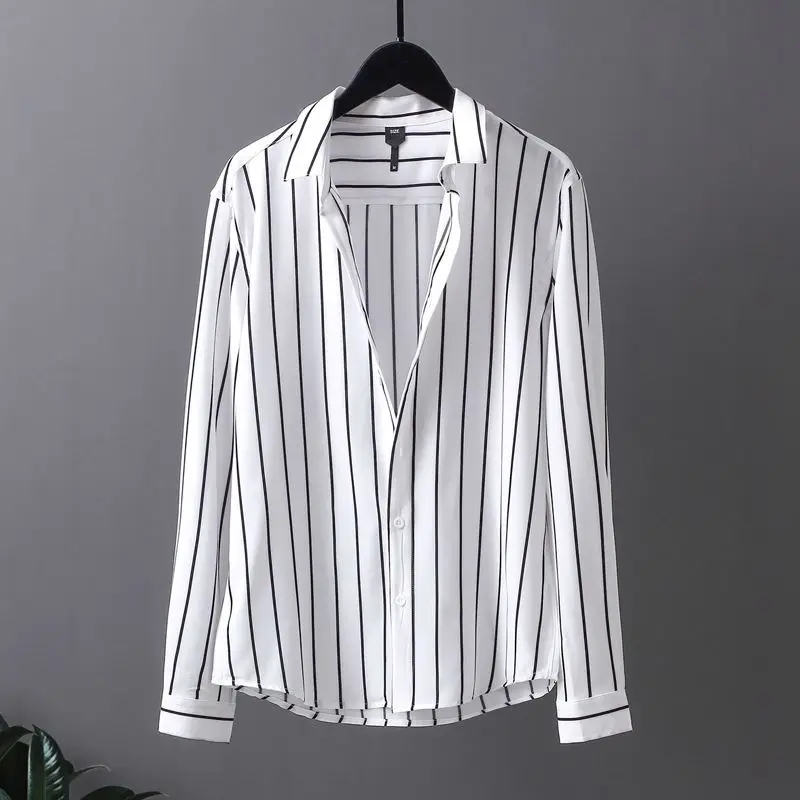 2024 Spring Autumn New Men's Striped Long-sleeved Shirt Male Korean Leisure Blouses Men Loose Turn Down Collar Shirts D26