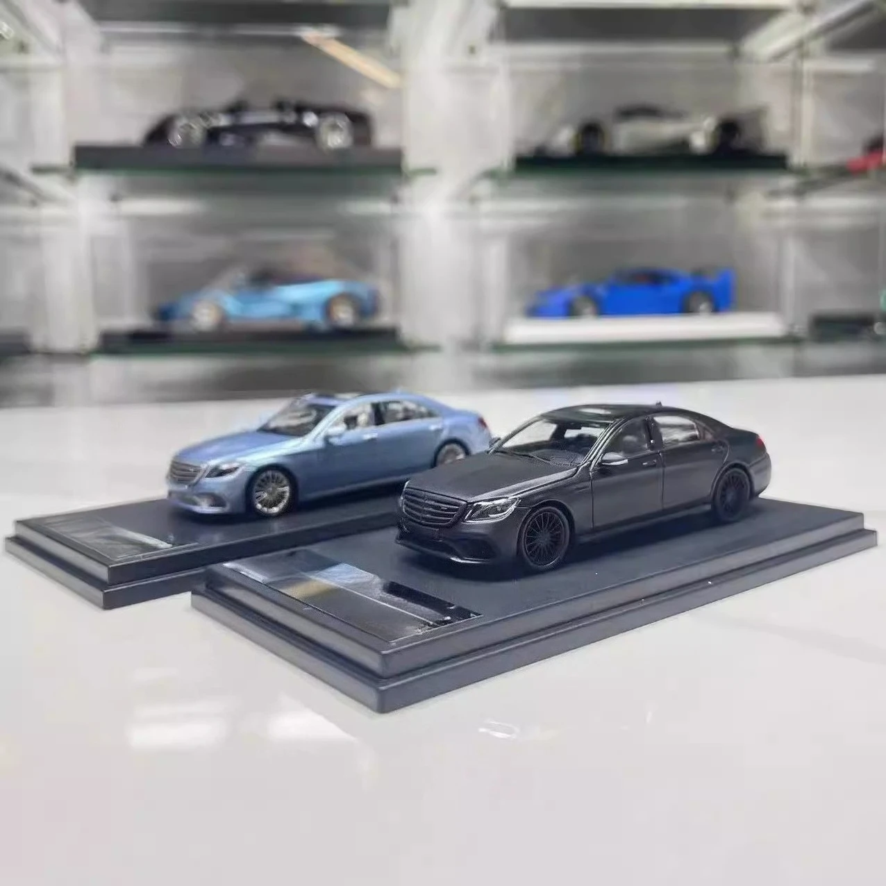 For KING MODEL KM - Mercedes-Benz S65 AMG W222 - 1:64 scale alloy car model collection item
