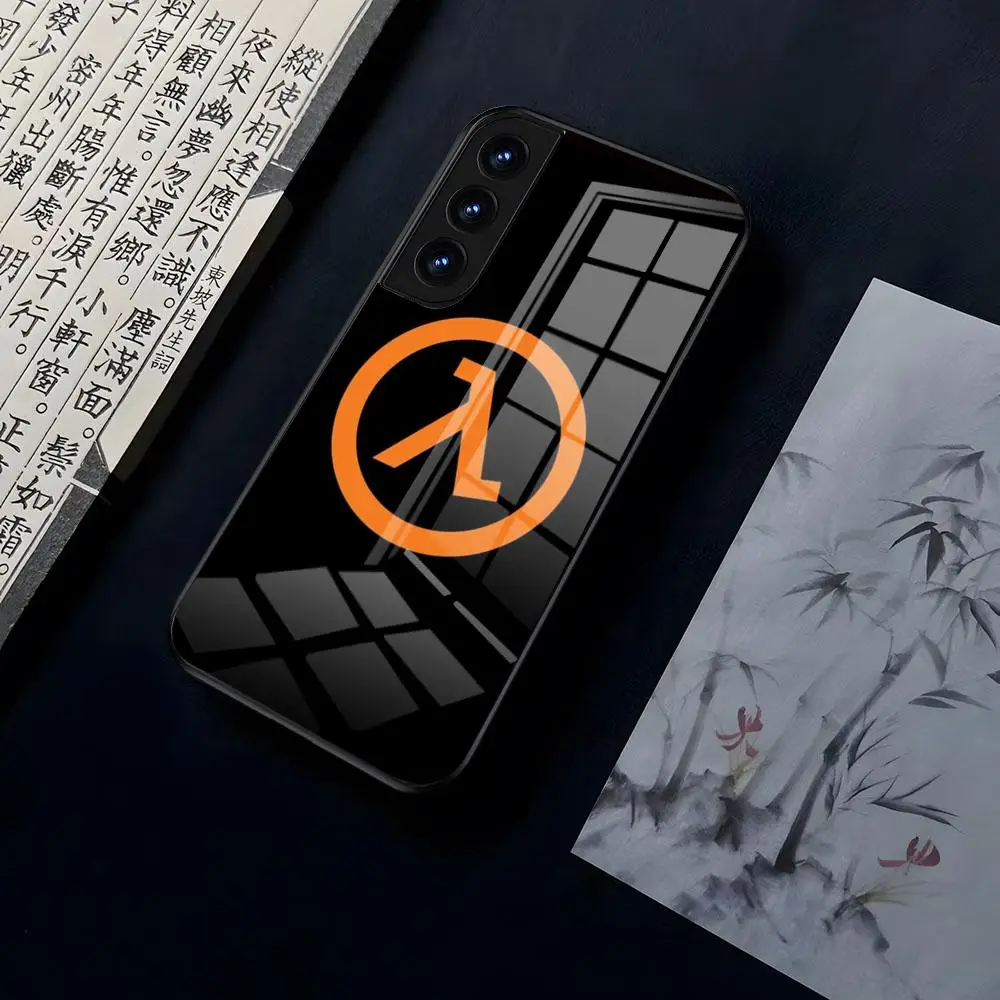 Half Life Alyx For OPPO A 55 54 One Plus 8T 92s A93s A94 95 8 9 7 Pro FindX3 X5PRO RENO4 RENO7 Reno4se 5F 6Z Glass Cover