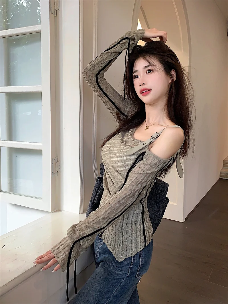 2024 Spring New Design Versatile High end Fashion Tassel Long sleeved Inner Top Slim Fit Bottom Outer Knitted Women's Clothing