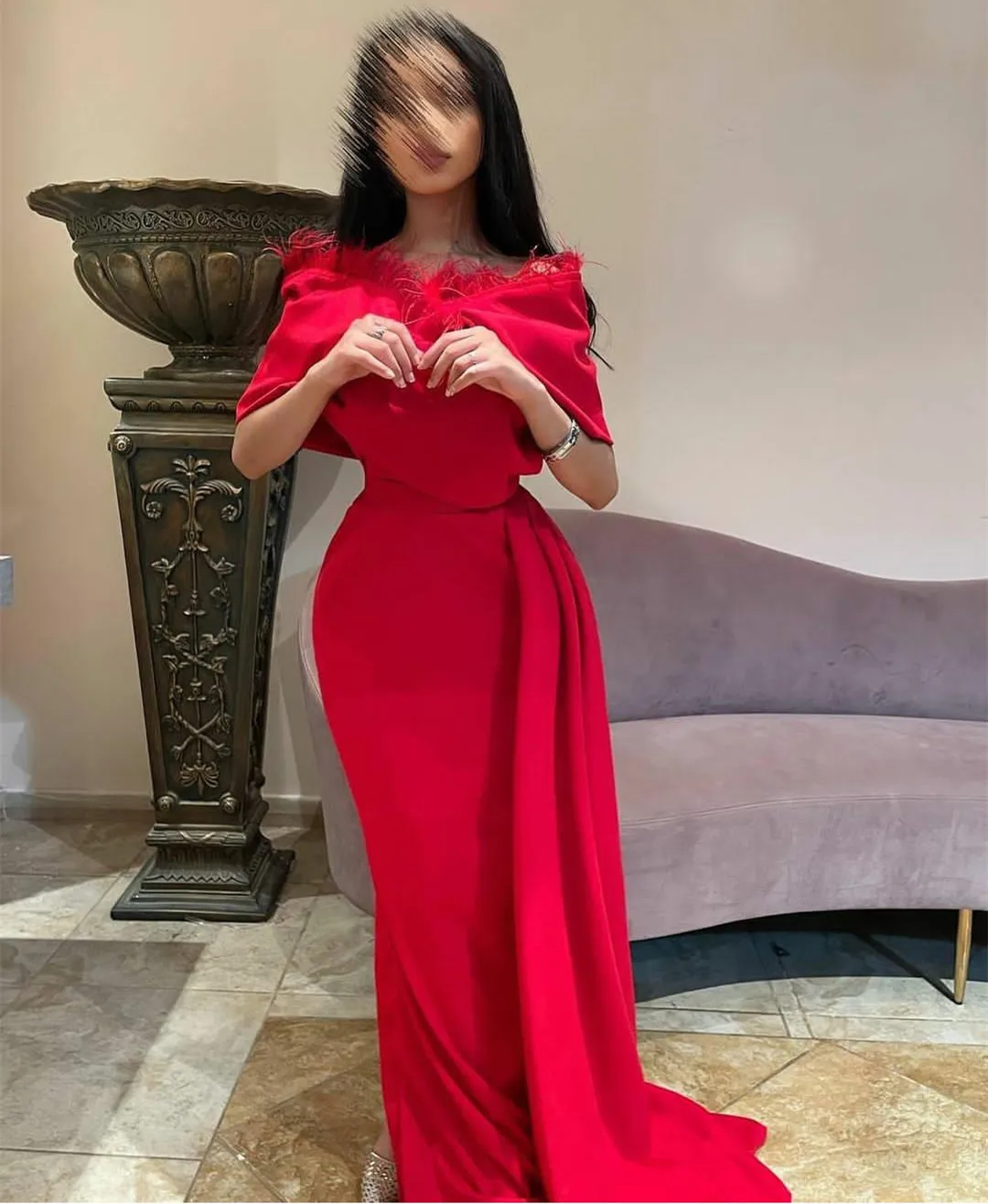 

Elegant Long Red Evening Dress With Feathers فساتين السهرة Mermaid Sweep Train Prom Dress Robe de soirée for Women