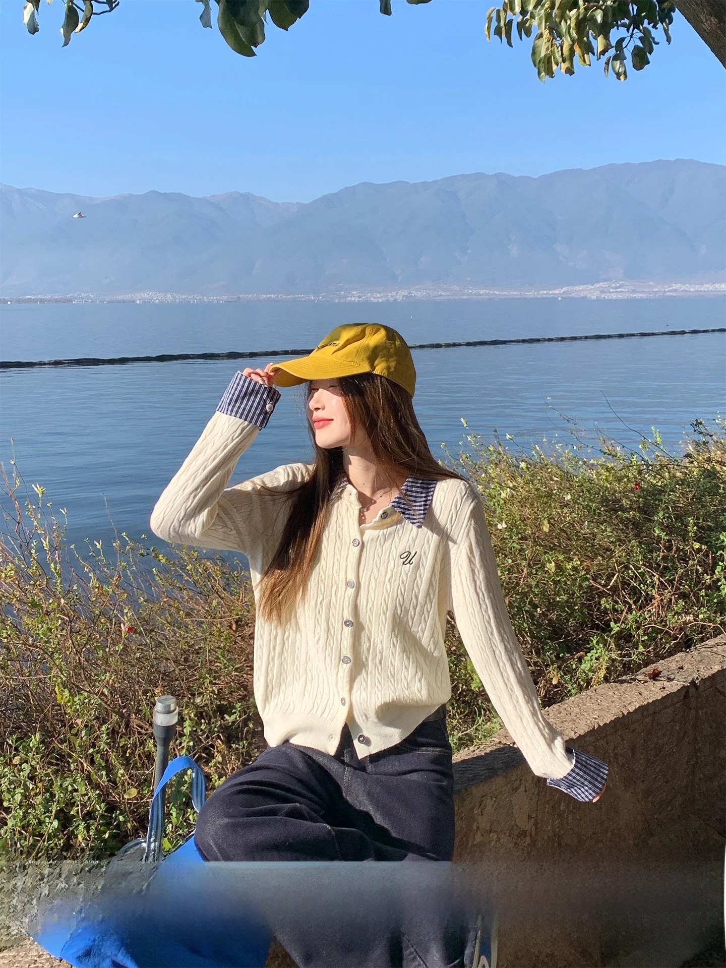 

Корейский стиль, вязаный свитер в студенческом стиле, имитация двухслойности, женская верхняя одежда, весна 2026, новинка, повседневный крой, мягкая ткань